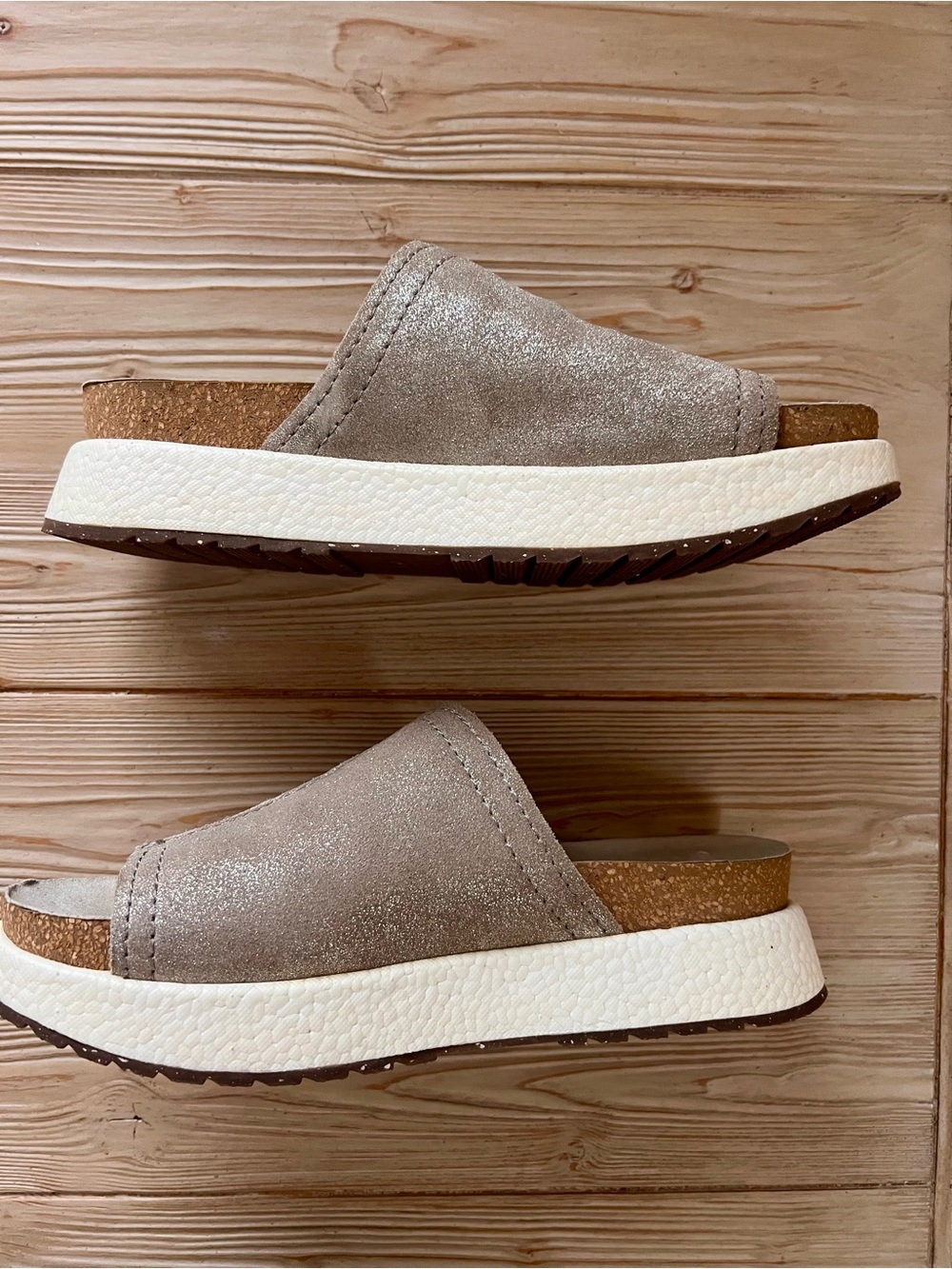 OTBT Metallic Slide Sandals Size 7 | Taupe Gold Comfort Platform Slides - Picture 3 of 5